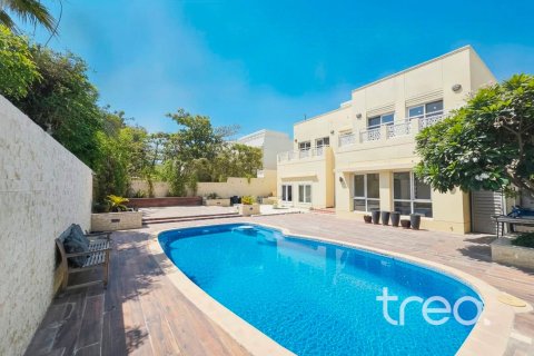 5 bedrooms Villa in Meadows, UAE No. 199048