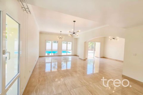 5 bedrooms Villa in Meadows, UAE No. 199048 12
