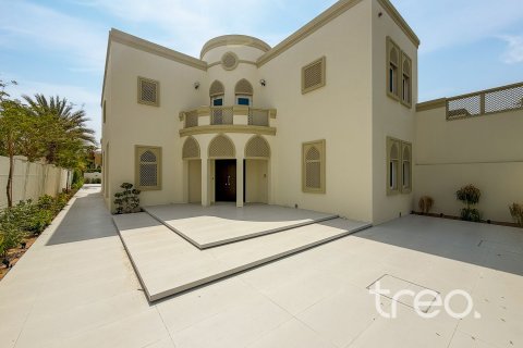 Villa de 4 dormitorios en Legacy, UAE No. 199045 4