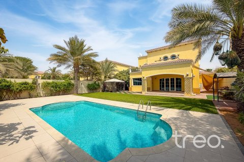 Villa de 4 dormitorios en Legacy, UAE No. 199045 11