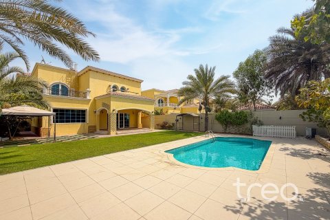 Villa de 4 dormitorios en Legacy, UAE No. 199045 10
