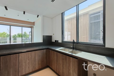 4 bedrooms Villa in Harmony, UAE No. 199046 9