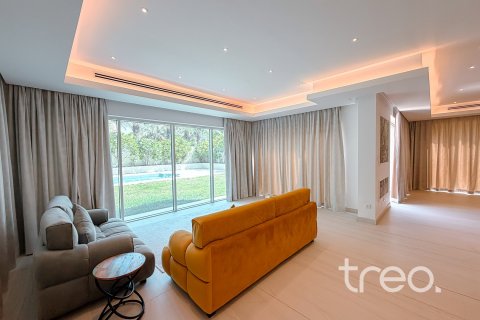 4 bedrooms Villa in Regional, UAE No. 199049 8