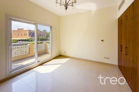 5 bedrooms Villa in Meadows, UAE No. 199047 8