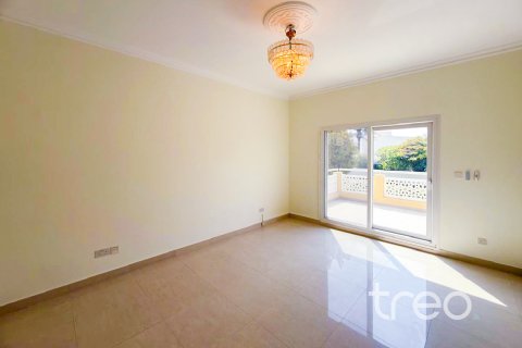 5 bedrooms Villa in Meadows, UAE No. 199047 13