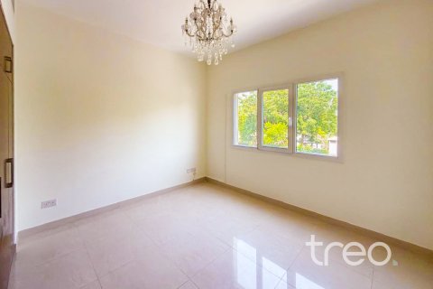 5 bedrooms Villa in Meadows, UAE No. 199047 11