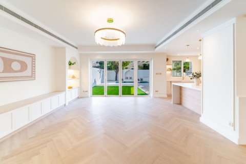 Townhouse de 4 chambres à Dubai, UAE No. 146805 6