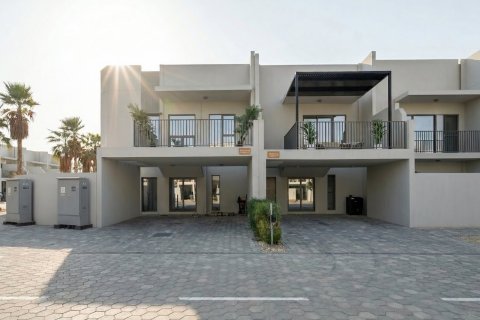 Вилла с 4 спальнями в Дубай, ОАЭ №146803 8