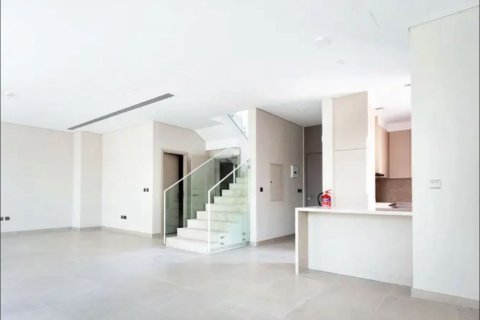 Вилла с 4 спальнями в Дубай, ОАЭ №146803 9