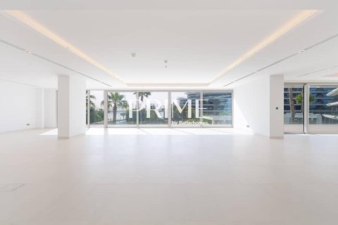 4 bedrooms Apartment  No. 113739 17