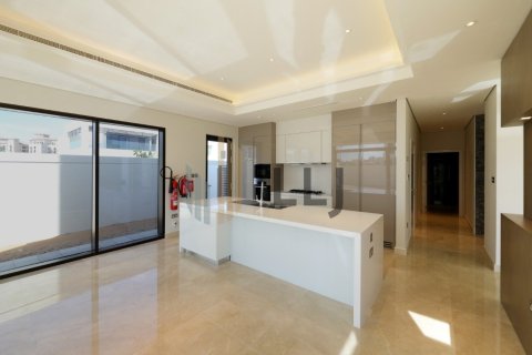 4 bedrooms Villa  No. 131507 14