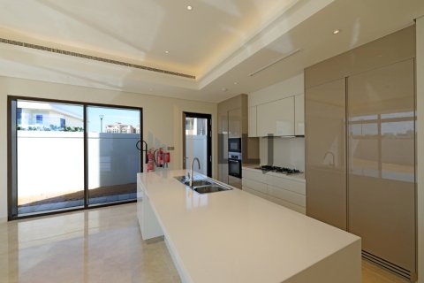 4 bedrooms Villa  No. 131507 12