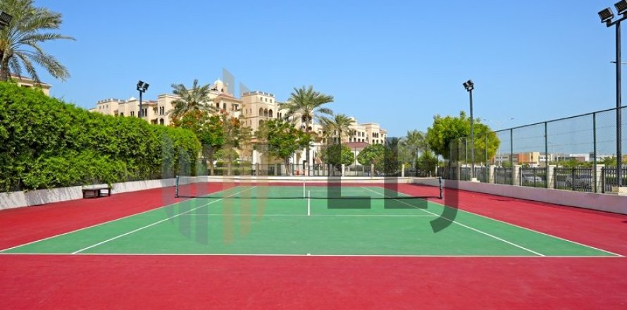 Квартира с 2 спальнями  №131513