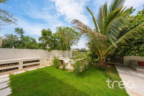 Villa de 5 chambres à Meadows, UAE No. 173424 3