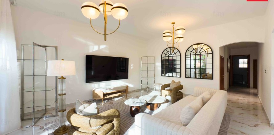 Вилла с 4 спальнями №131327