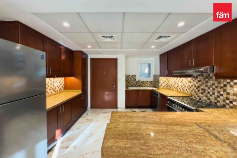 Вилла с 4 спальнями №131327 8