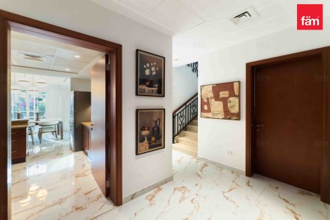 Вилла с 4 спальнями №131327 11