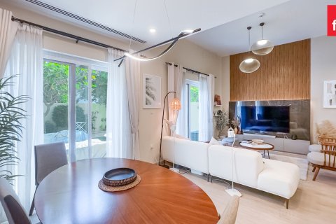 Таунхаус с 2 спальнями в Дубай, ОАЭ №141387