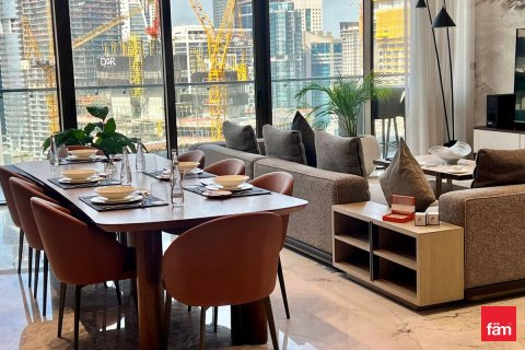 Квартира с 3 спальнями в Бизнес-Бэй, ОАЭ №141382 13