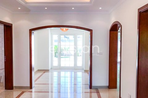 Villa de 4 dormitorios en Meadows 8, UAE No. 64979 6