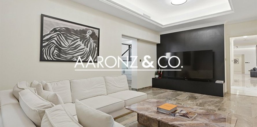 4 bedrooms Apartment in Jumeirah Lake Towers, UAE No. 147424