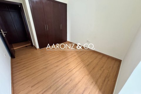 2 bedrooms Apartment in Icon Tower 2, UAE No. 147423 5