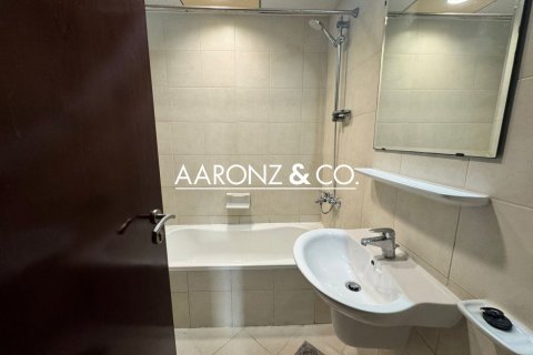 2 bedrooms Apartment in Icon Tower 2, UAE No. 147423 11