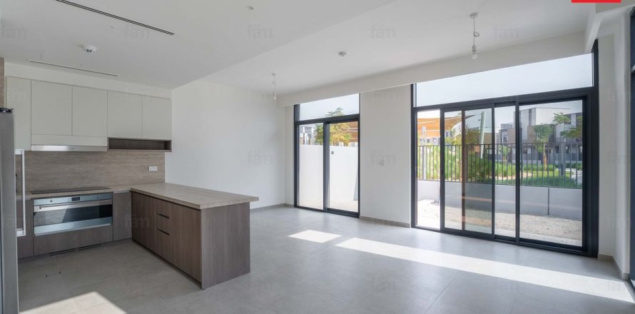 4 غرف نوم تاون هاوس رقم 123502