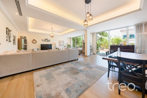 Villa de 6 dormitorios en Jumeirah Village Triangle, UAE No. 173824 8