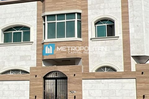 Вилла с 7 спальнями в Аль-Батин, ОАЭ №131868