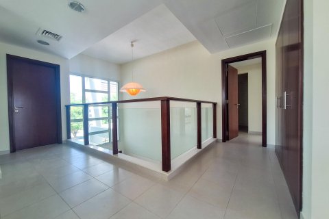 Villa de 4 dormitorios  No. 124432 16