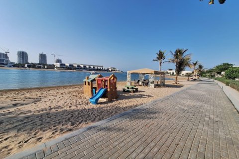 Villa de 4 dormitorios  No. 124432 2