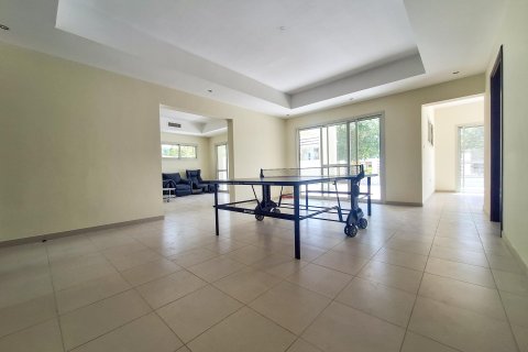 Villa de 4 dormitorios  No. 124432 9