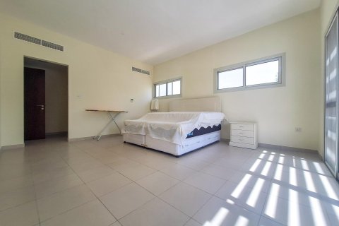 Villa de 4 dormitorios  No. 124432 23