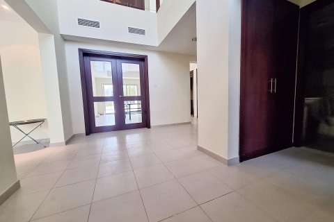 Villa de 4 dormitorios  No. 124432 12