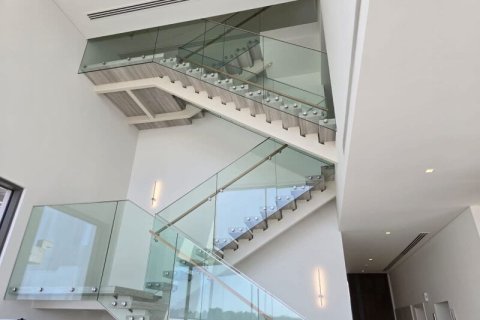 Вилла с 4 спальнями в Nadd Al Sheba, ОАЭ №144701 5