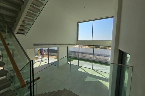 Вилла с 4 спальнями в Nadd Al Sheba, ОАЭ №144701 14