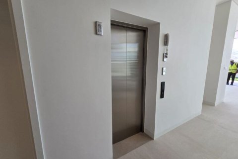 Вилла с 4 спальнями в Nadd Al Sheba, ОАЭ №144701 15