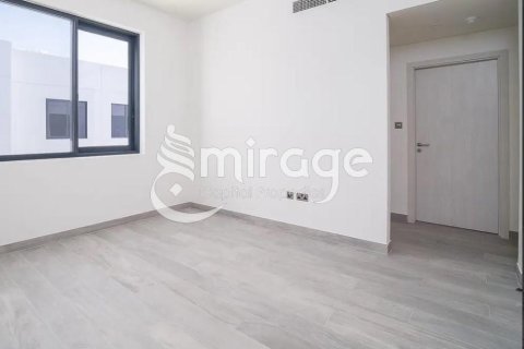 Townhouse de 2 dormitorios en  Yas Island, UAE No. 80996 4