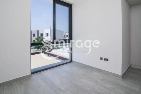 Townhouse de 2 dormitorios en  Yas Island, UAE No. 80996 8