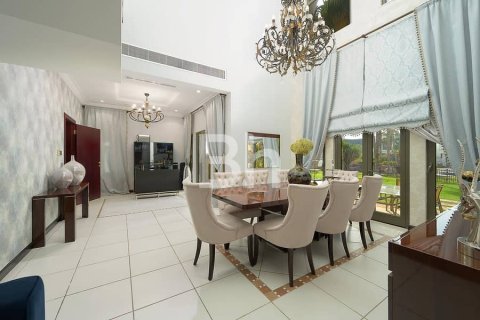 4 غرف نوم فيلا  رقم 113823 19