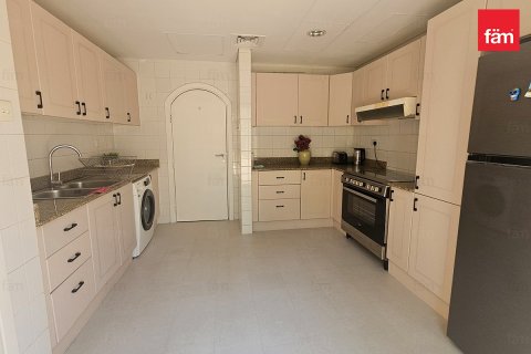 Villa de 3 dormitorios en Dubai, UAE No. 163632 8