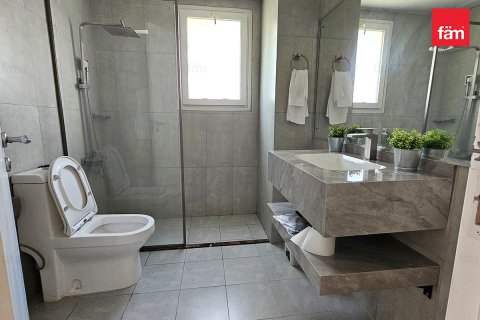 Villa de 3 dormitorios en Dubai, UAE No. 163632 5