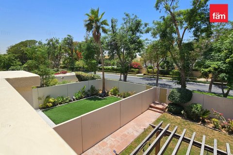 Villa de 3 dormitorios en Dubai, UAE No. 163632 16