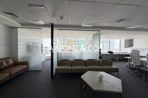Office de 76m² en Sheikh Zayed Road, UAE No. 143162 9