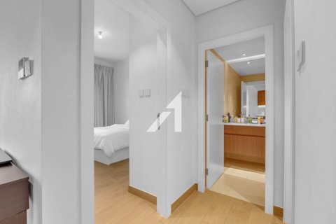 1 bedroom Apartment in Jumeirah, UAE No. 143168 9