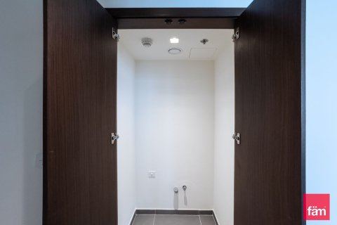 2 bedrooms Apartment in Dubai, UAE No. 188312 12
