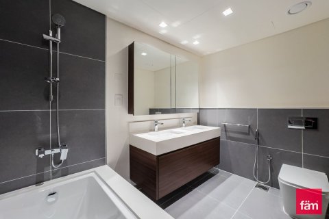 2 bedrooms Apartment in Dubai, UAE No. 188312 17