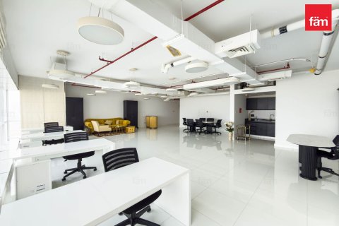 102m² Office in Dubai, UAE No. 188307 4