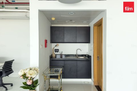 102m² Office in Dubai, UAE No. 188307 9
